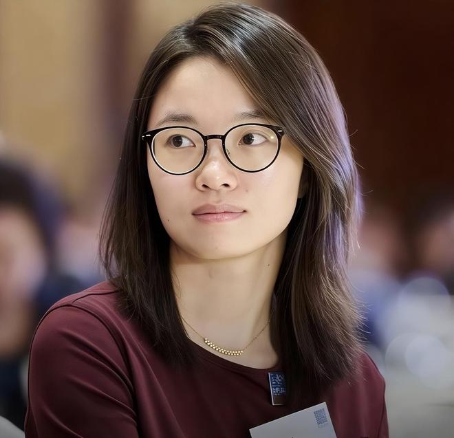 “23年未见父母，每天睡2小时”，湘雅医学院回应教师PPT争议：正调查是否夸大