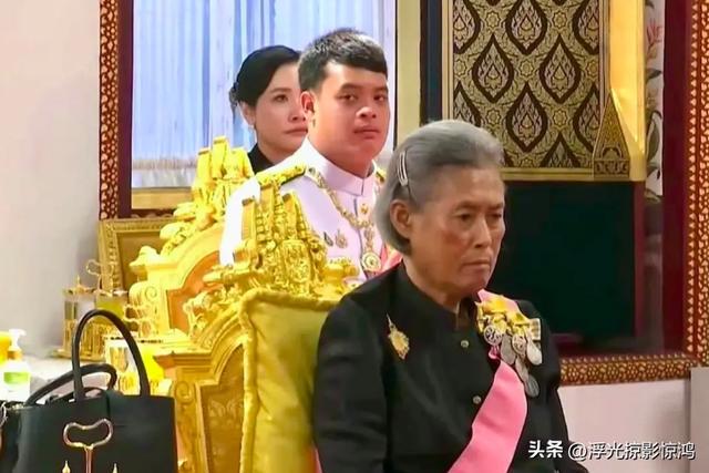 保命！游泳时绝对不要穿的颜色！买泳衣时，当我掏出这张救命的图……