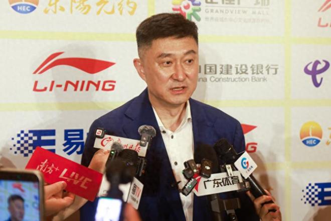 官方：青岛红狮签下厦门飞鹭前锋李宗儒