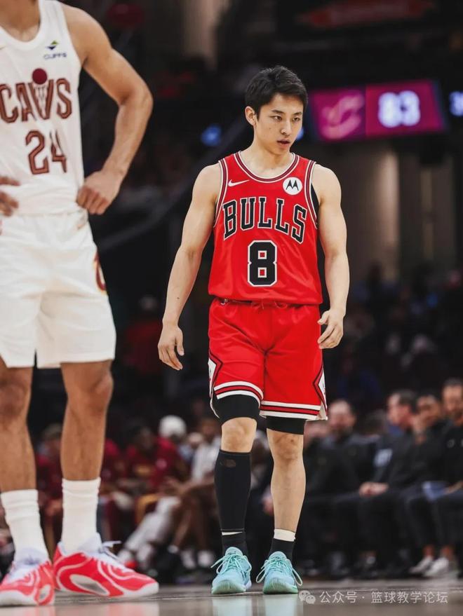 NBA开赛首日重演西决!数据支持马刺再胜雷霆
