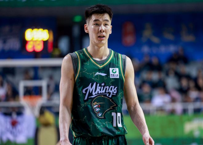 皇马19岁过人王成功夺权:独造4球+全队最高分 1.4亿欧的穆帅法宝
